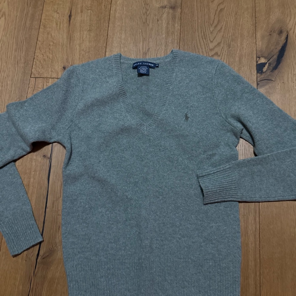 Ralph Lauren Women's Green V-Neck Sweater
